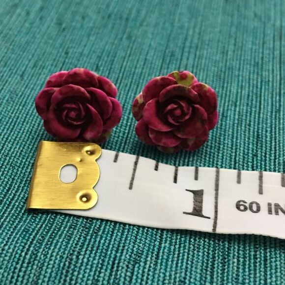 (K2) Pink Flower Earrings - Picture 5 of 6